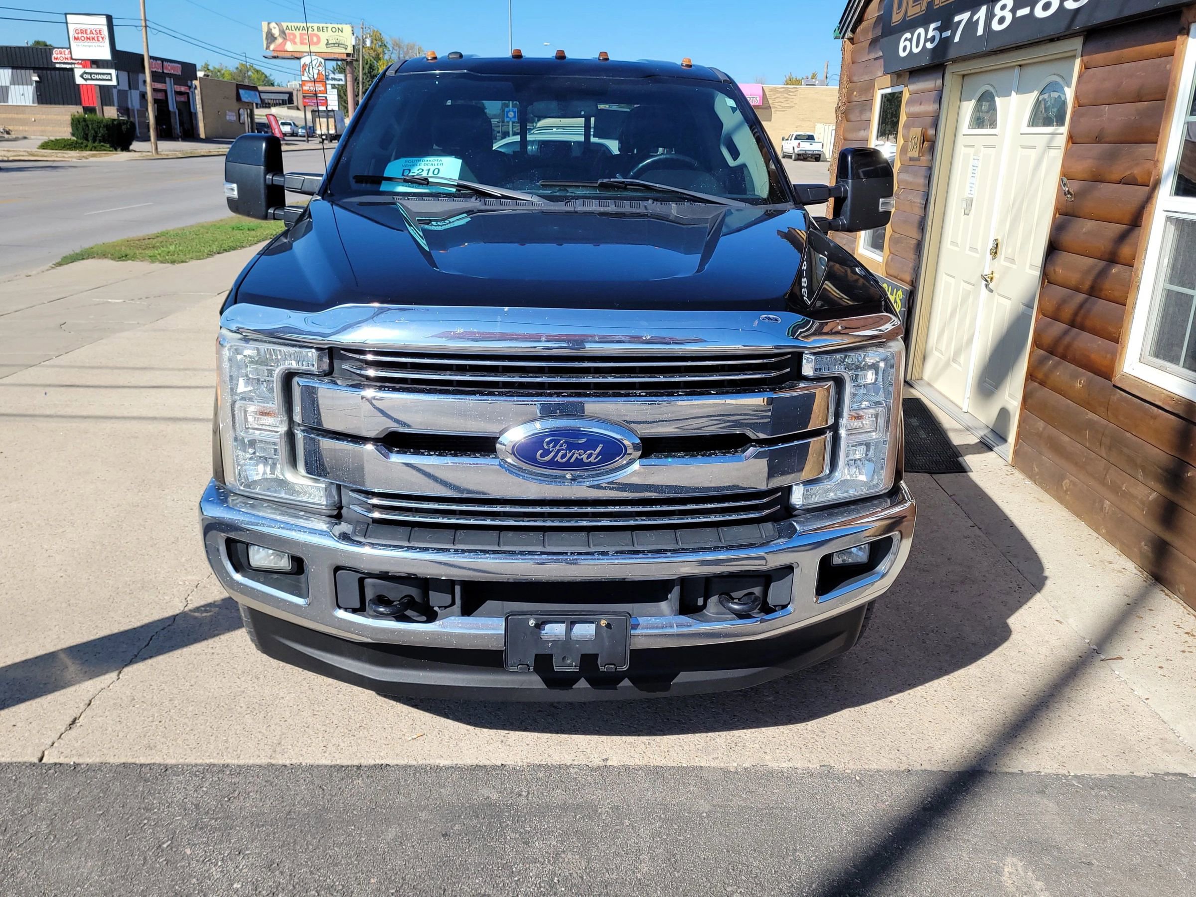 Used 2017 Ford F350 Lariat w/ Lariat Value Package image 3