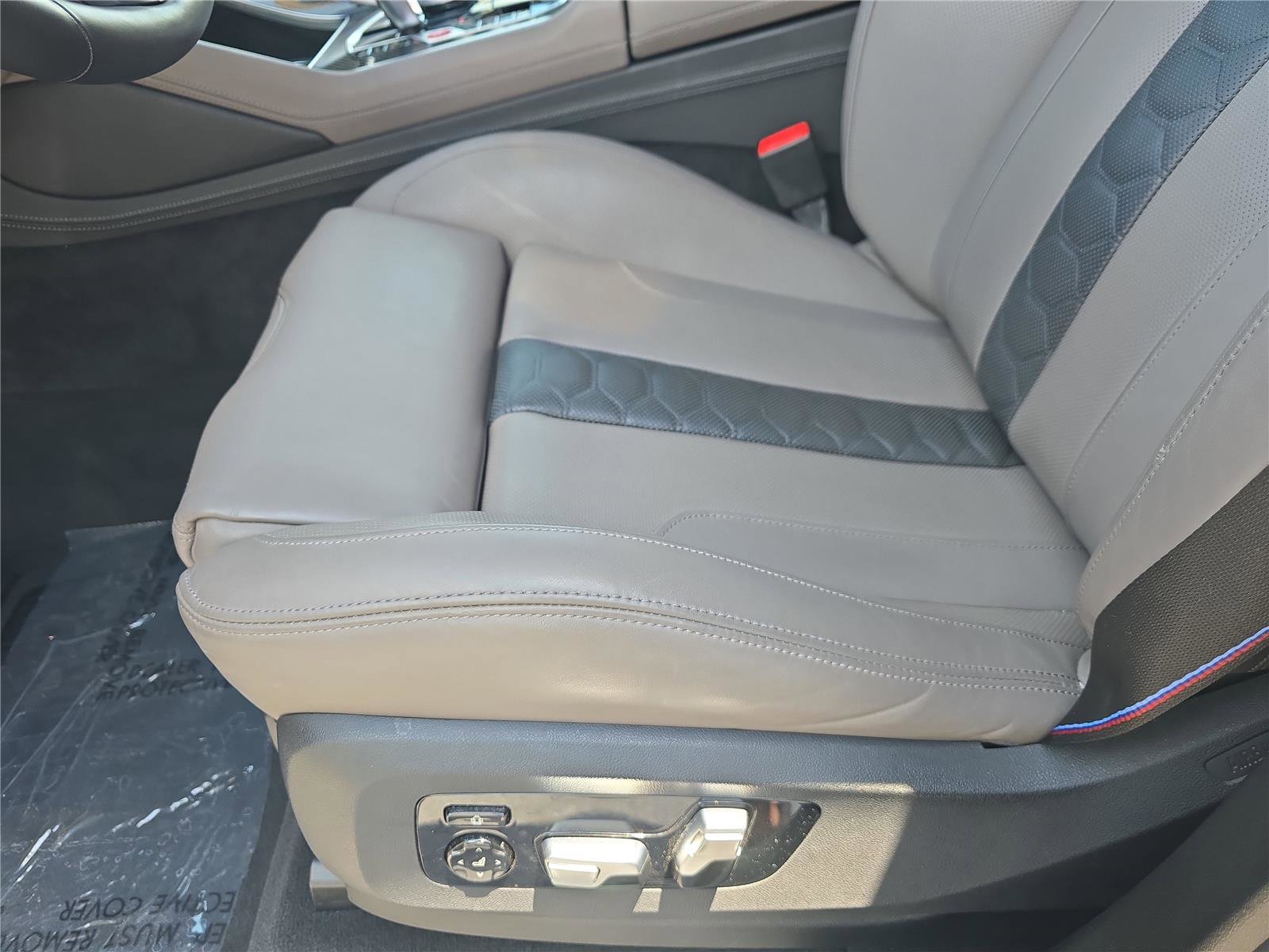 Used 2021 BMW X5 M w/ Competition Package AWD/4WD image 15