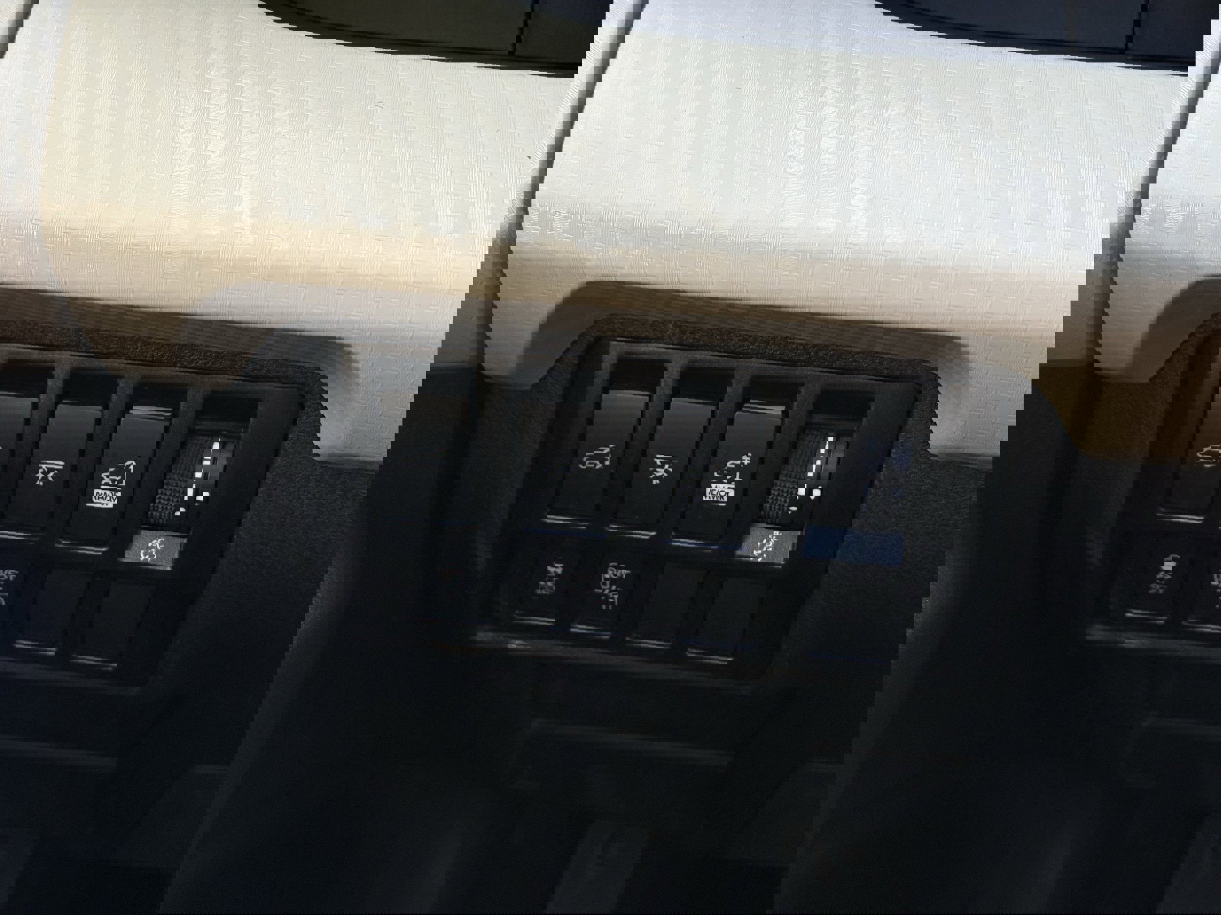 Used 2021 Subaru Ascent Premium w/ Sport Package image 17