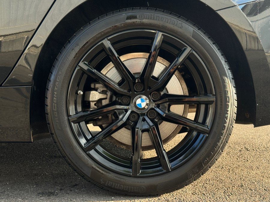 Used 2020 BMW 330i xDrive Sedan w/ Premium Package AWD/4WD image 15
