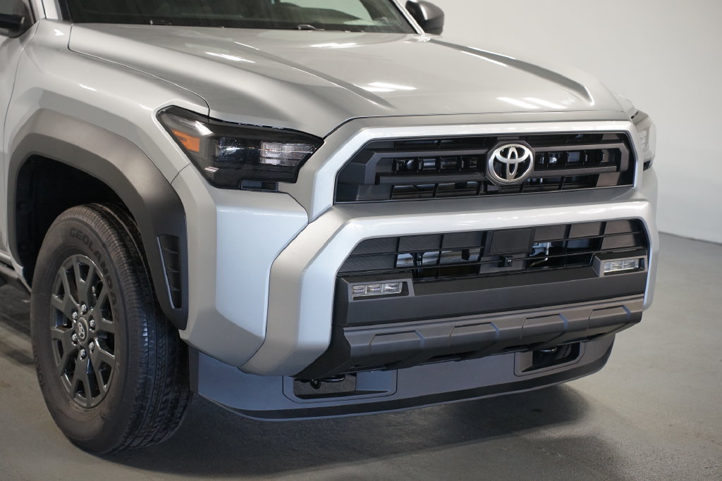 New 2026 Toyota 4Runner SR5 AWD/4WD image 4