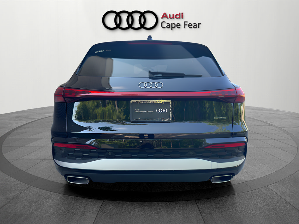 Certified 2025 Audi Q5 Premium AWD/4WD image 4