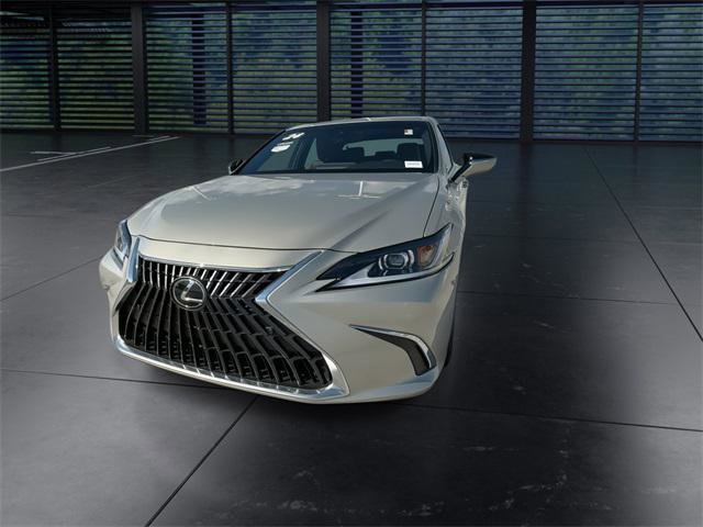 Certified 2024 Lexus ES 350 w/ Premium Package image 4