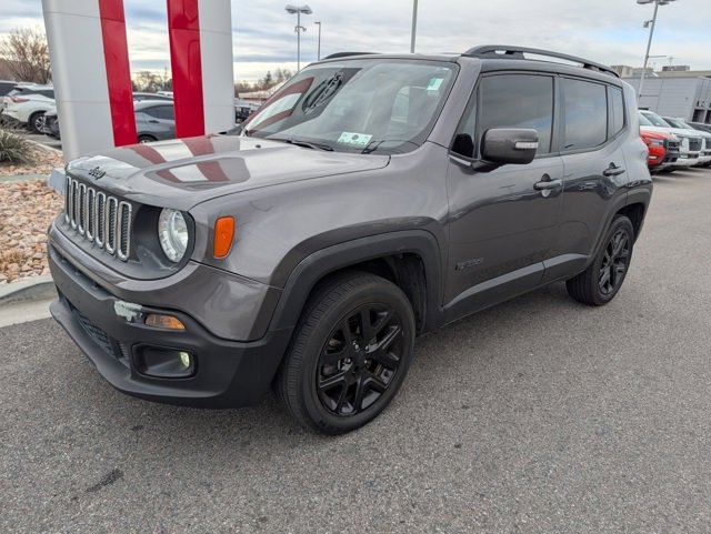 Used 2016 Jeep Renegade Latitude image 2