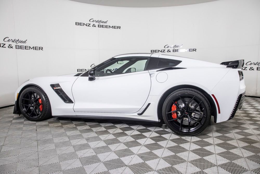 Used 2016 Chevrolet Corvette Z06 w/ Z07 Performance Package RWD image 14