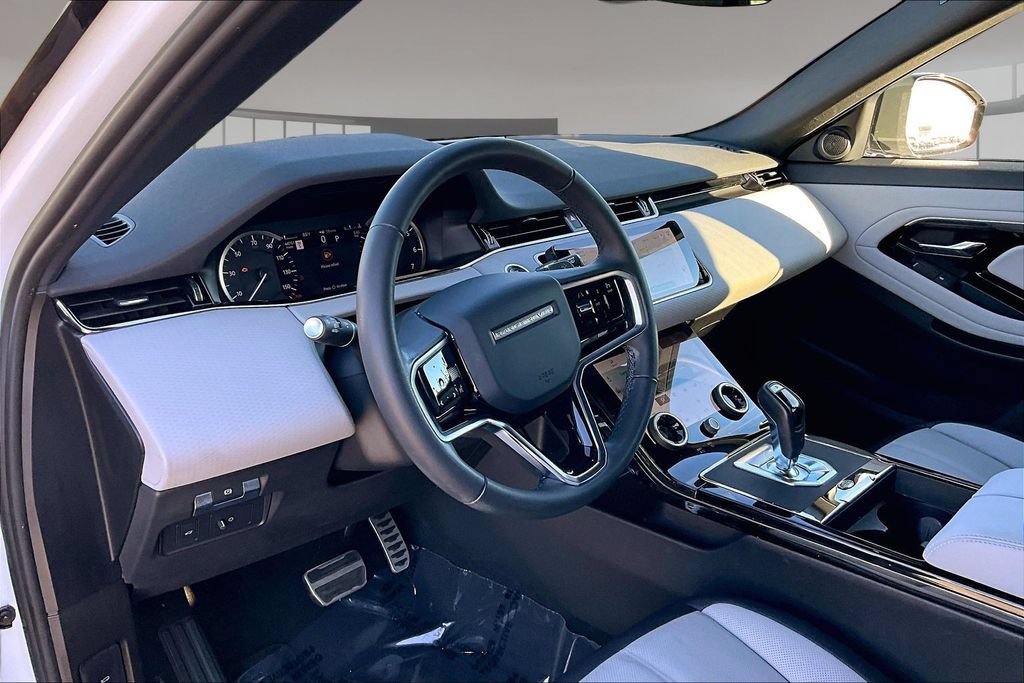Certified 2023 Land Rover Range Rover Evoque R-Dynamic S AWD/4WD image 15