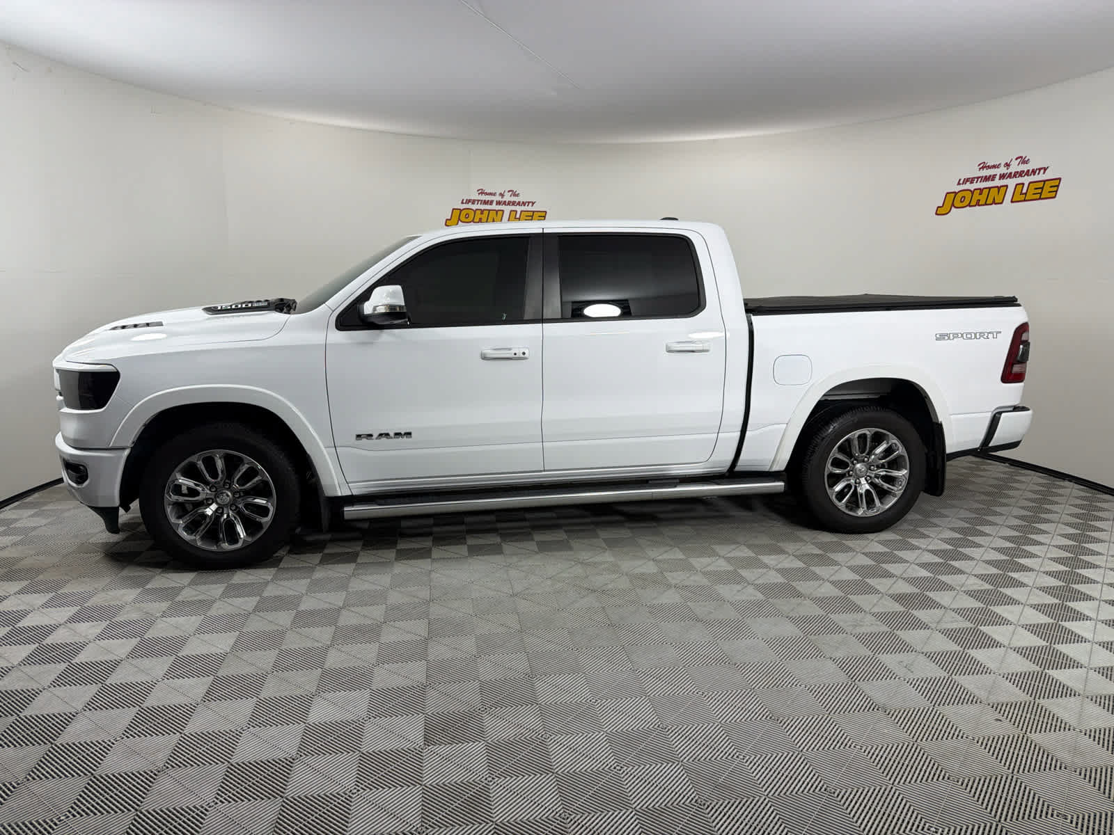 Used 2021 RAM 1500 Laramie w/ Sport Appearance Package AWD/4WD image 2