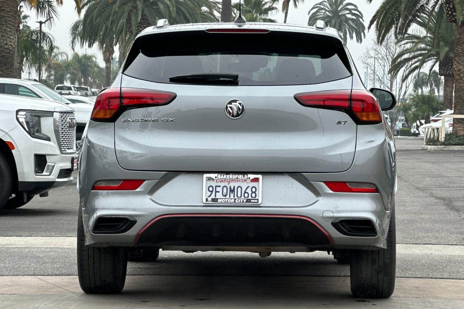 Certified 2023 Buick Encore GX Select w/ Sport Touring Package image 5