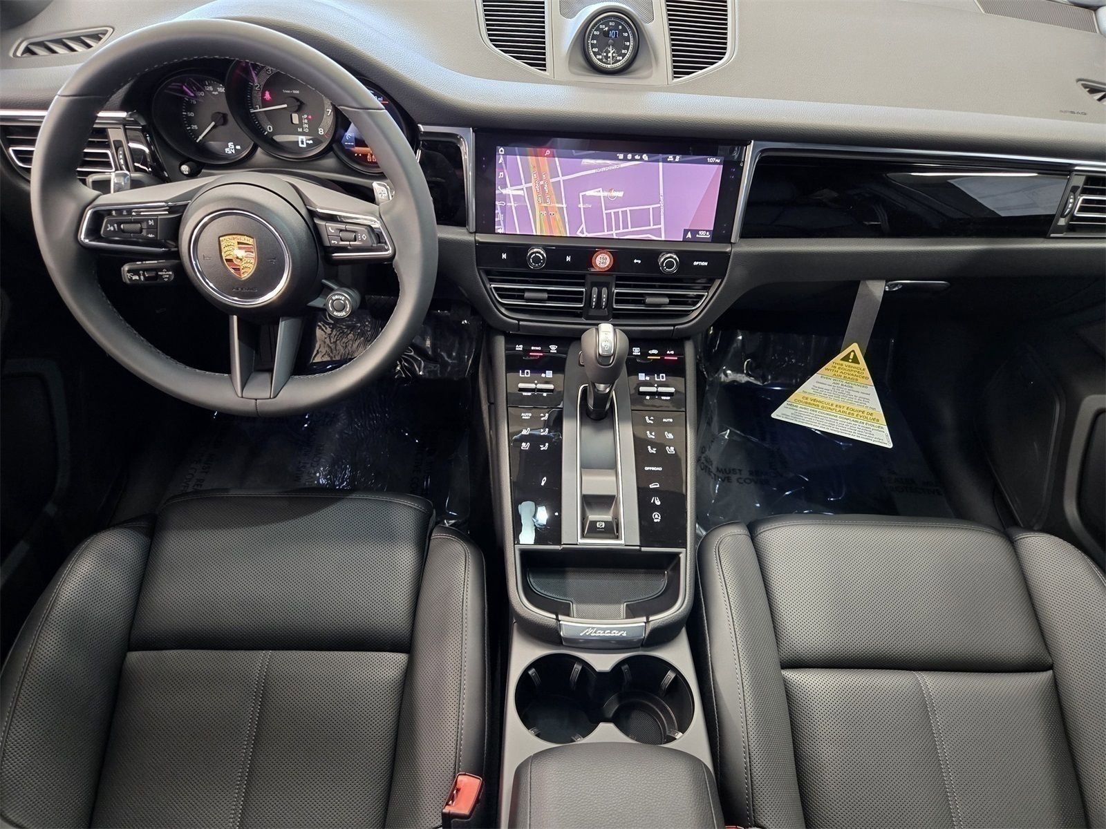 Used 2025 Porsche Macan Base image 13