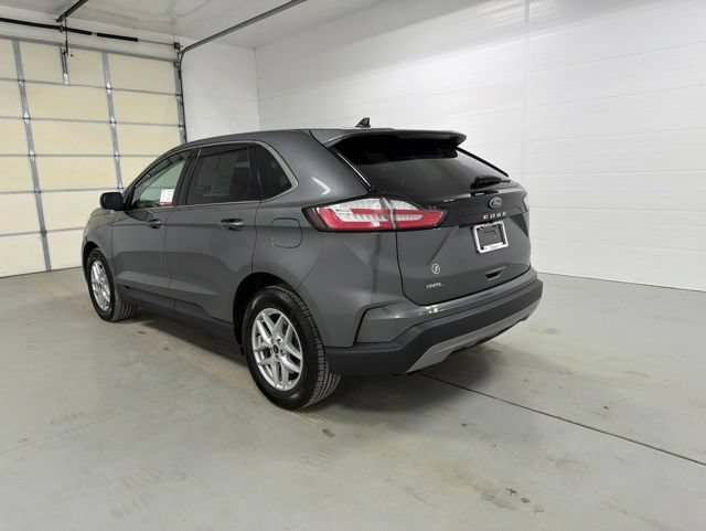 Used 2023 Ford Edge SEL AWD/4WD image 4