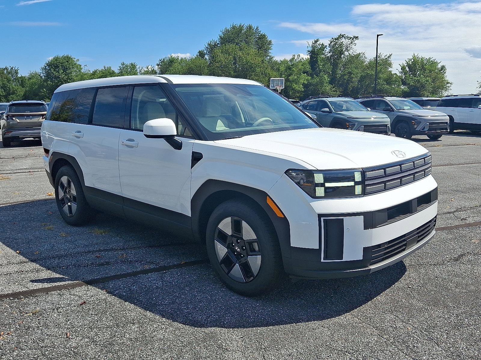 New 2026 Hyundai Santa Fe SE image 2