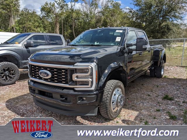 Used 2025 Ford F450 Platinum w/ FX4 Off-Road Package image 1
