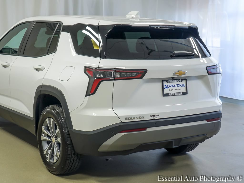 Used 2026 Chevrolet Equinox LT w/ LPO, Floor Liner Package FWD image 7
