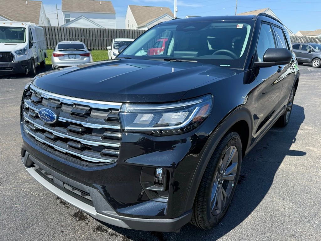 New 2026 Ford Explorer Active w/ Active Comfort Package AWD/4WD image 7