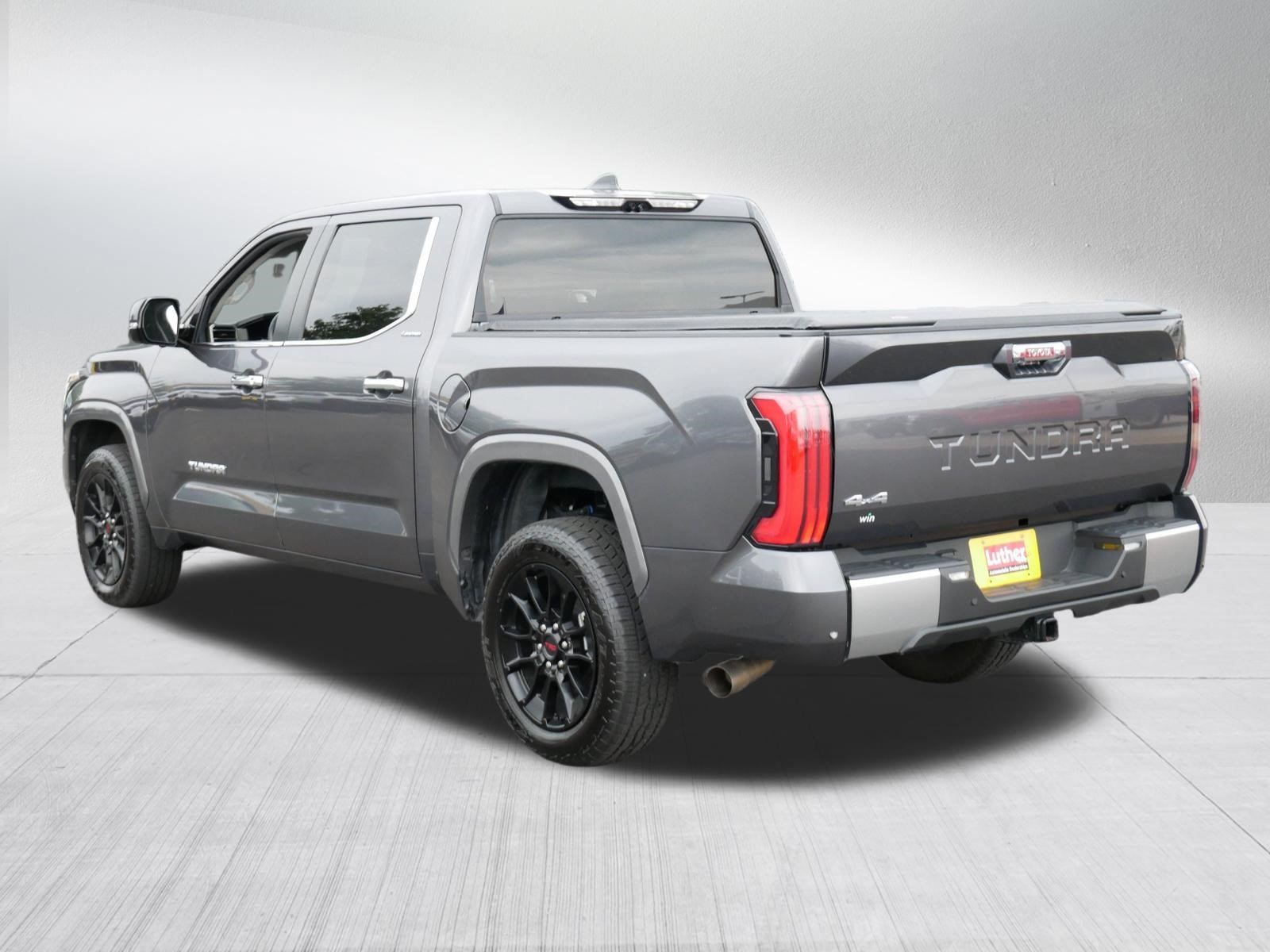 Used 2024 Toyota Tundra Limited AWD/4WD image 5