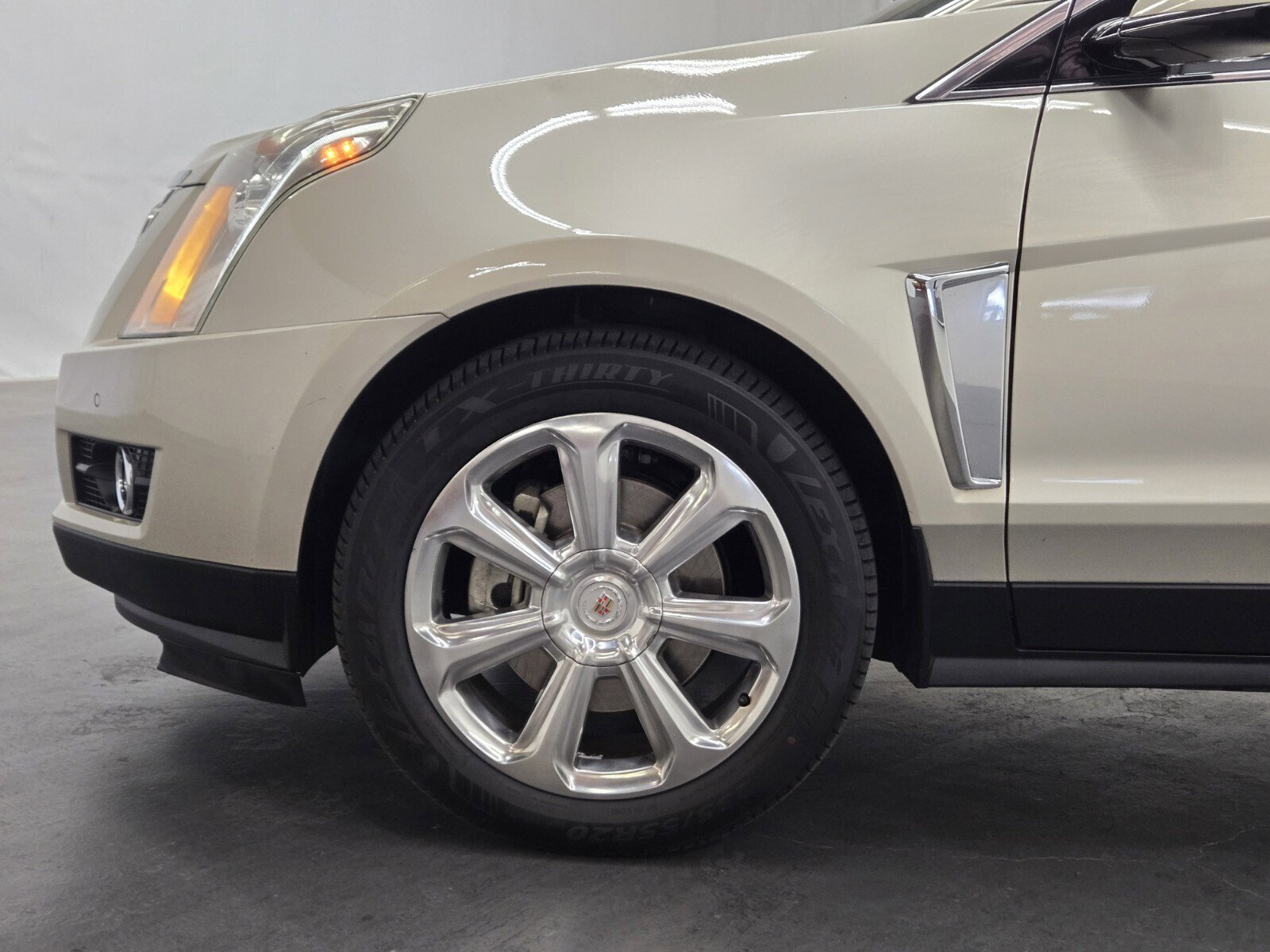 Used 2015 Cadillac SRX Premium w/ Driver Assist Package FWD image 5