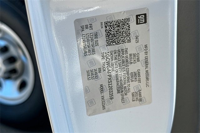 New 2025 Chevrolet Express 2500 Work Van w/ Driver Convenience Package image 34