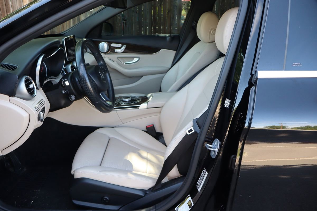 Used 2018 Mercedes-Benz C 300 4MATIC Sedan w/ Premium Package image 19