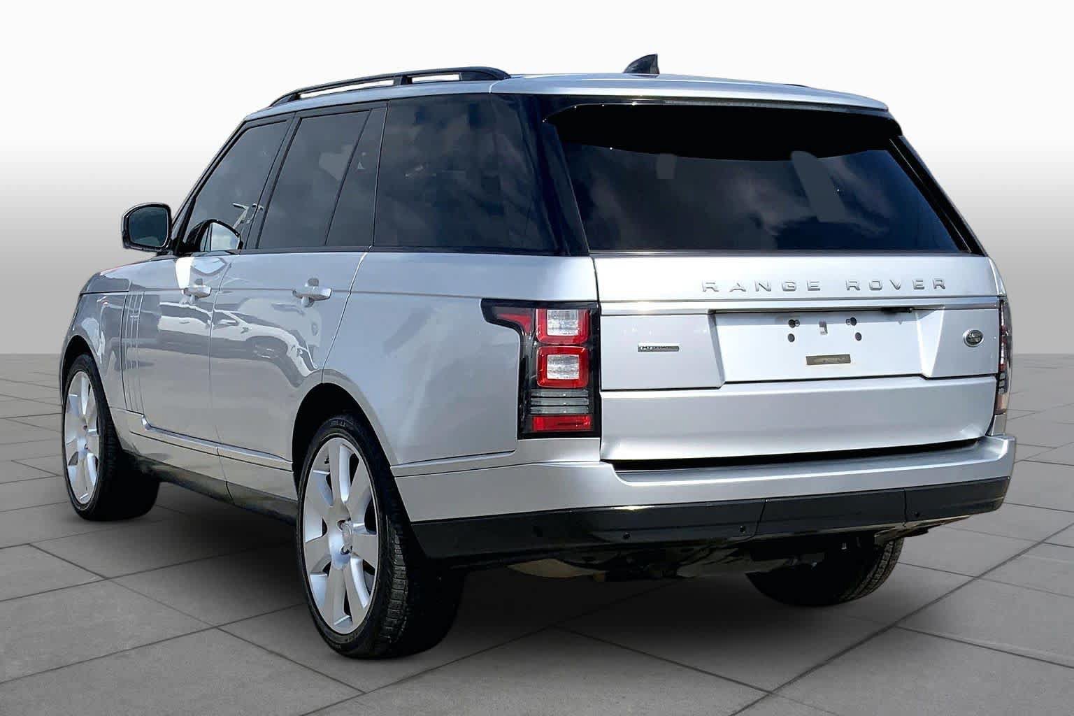 Used 2017 Land Rover Range Rover Supercharged AWD/4WD image 12