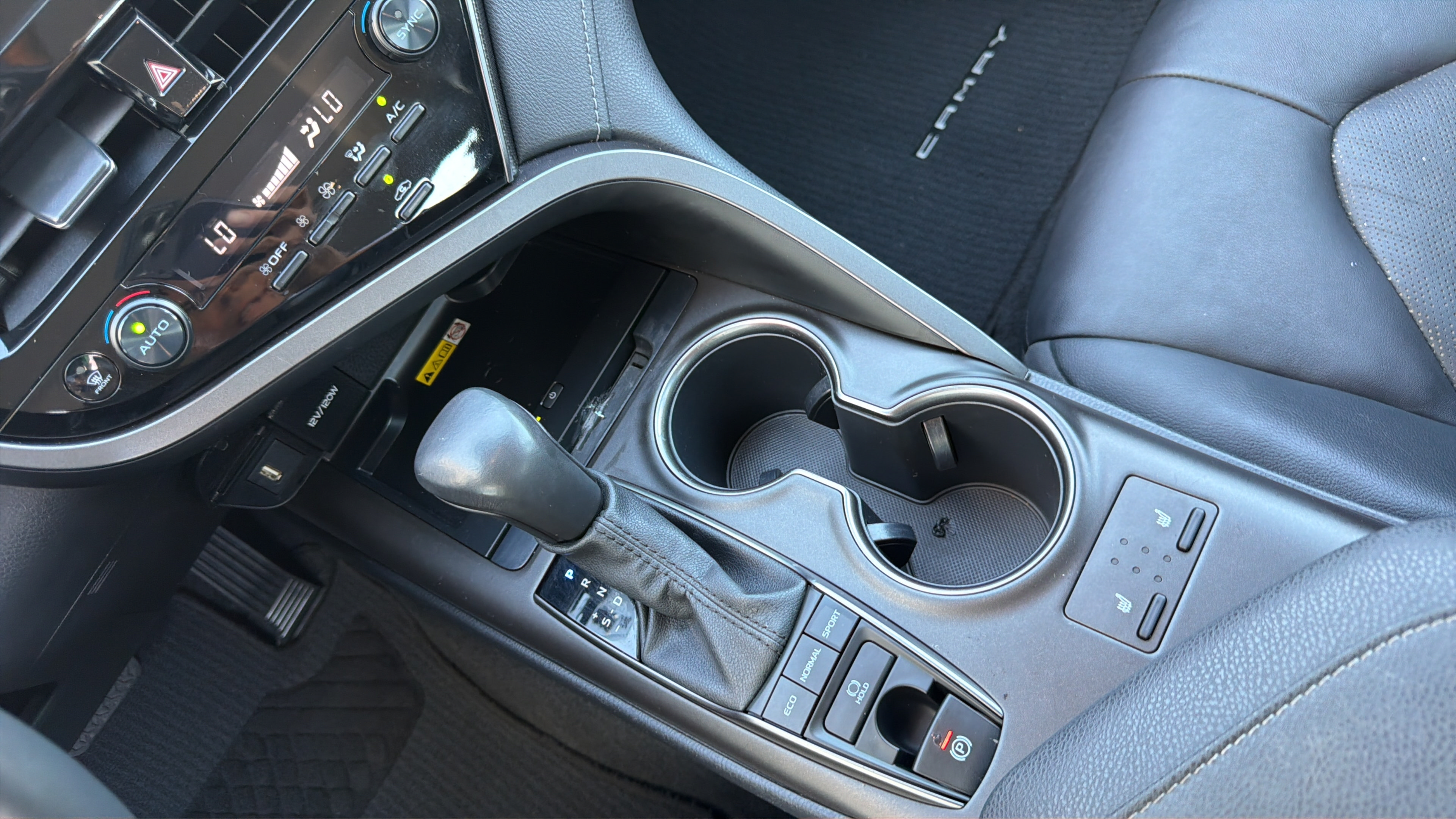 Used 2023 Toyota Camry XSE FWD image 20