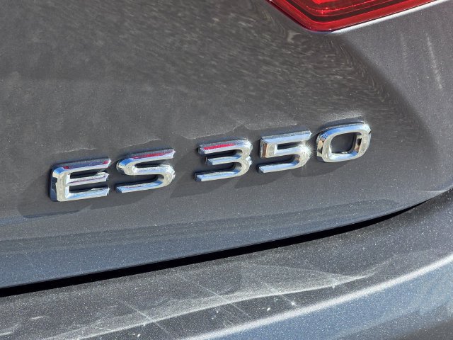 Used 2015 Lexus ES 350 w/ Luxury Package FWD image 29