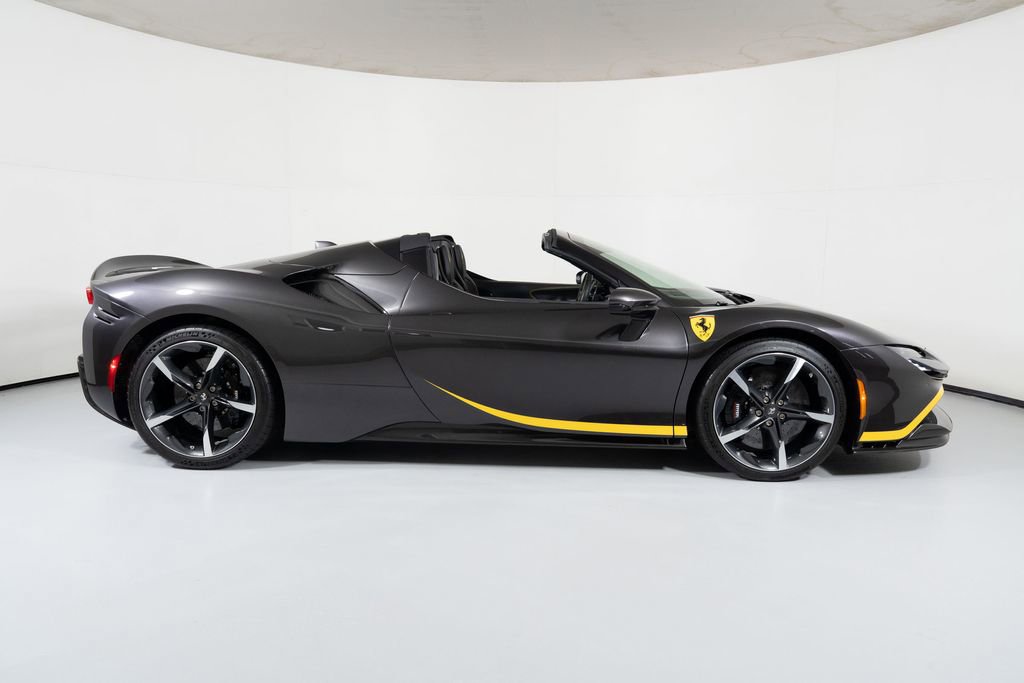 Used 2022 Ferrari SF90 Spider AWD/4WD image 3