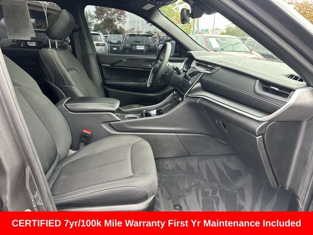Used 2024 Jeep Grand Cherokee L Laredo AWD/4WD image 10