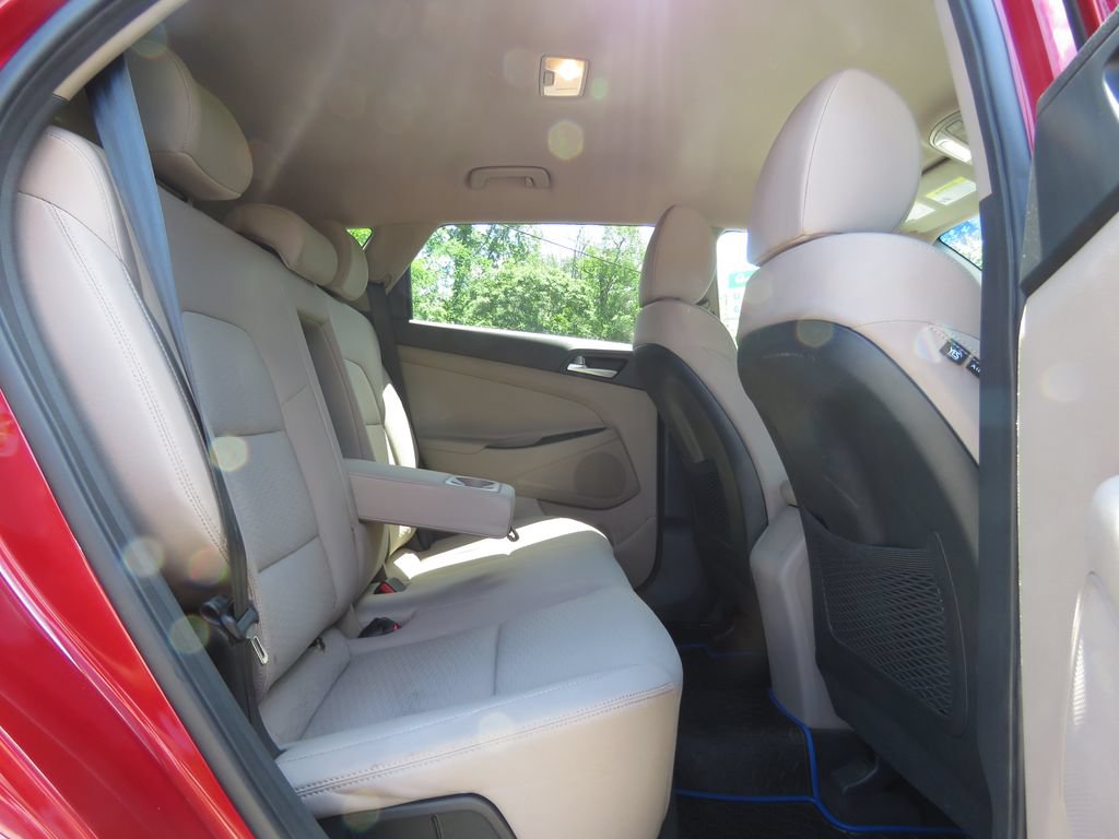 Used 2021 Hyundai Tucson Value AWD/4WD image 16