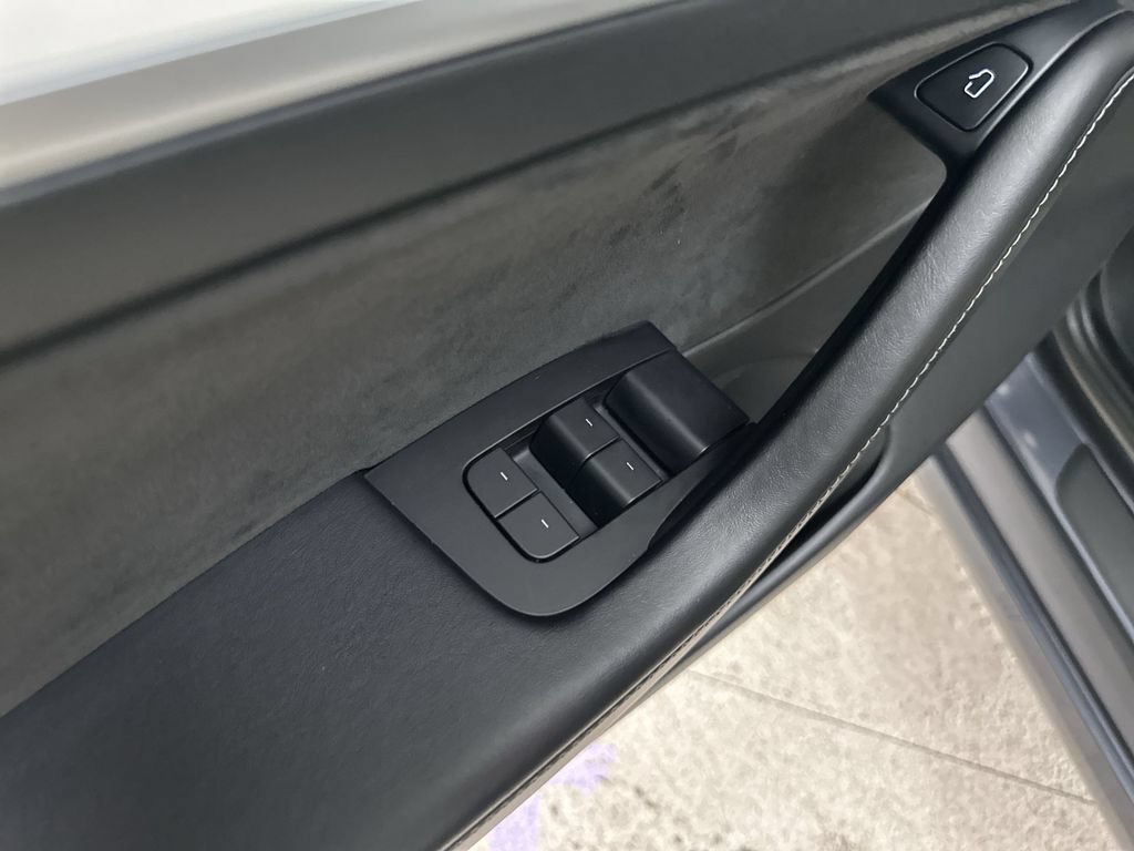 Used 2021 Tesla Model 3 Performance AWD/4WD image 17
