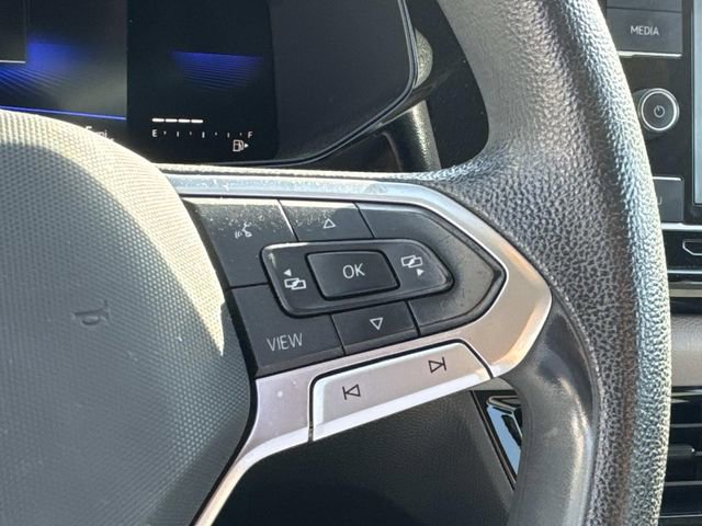 Certified 2022 Volkswagen Taos S image 17