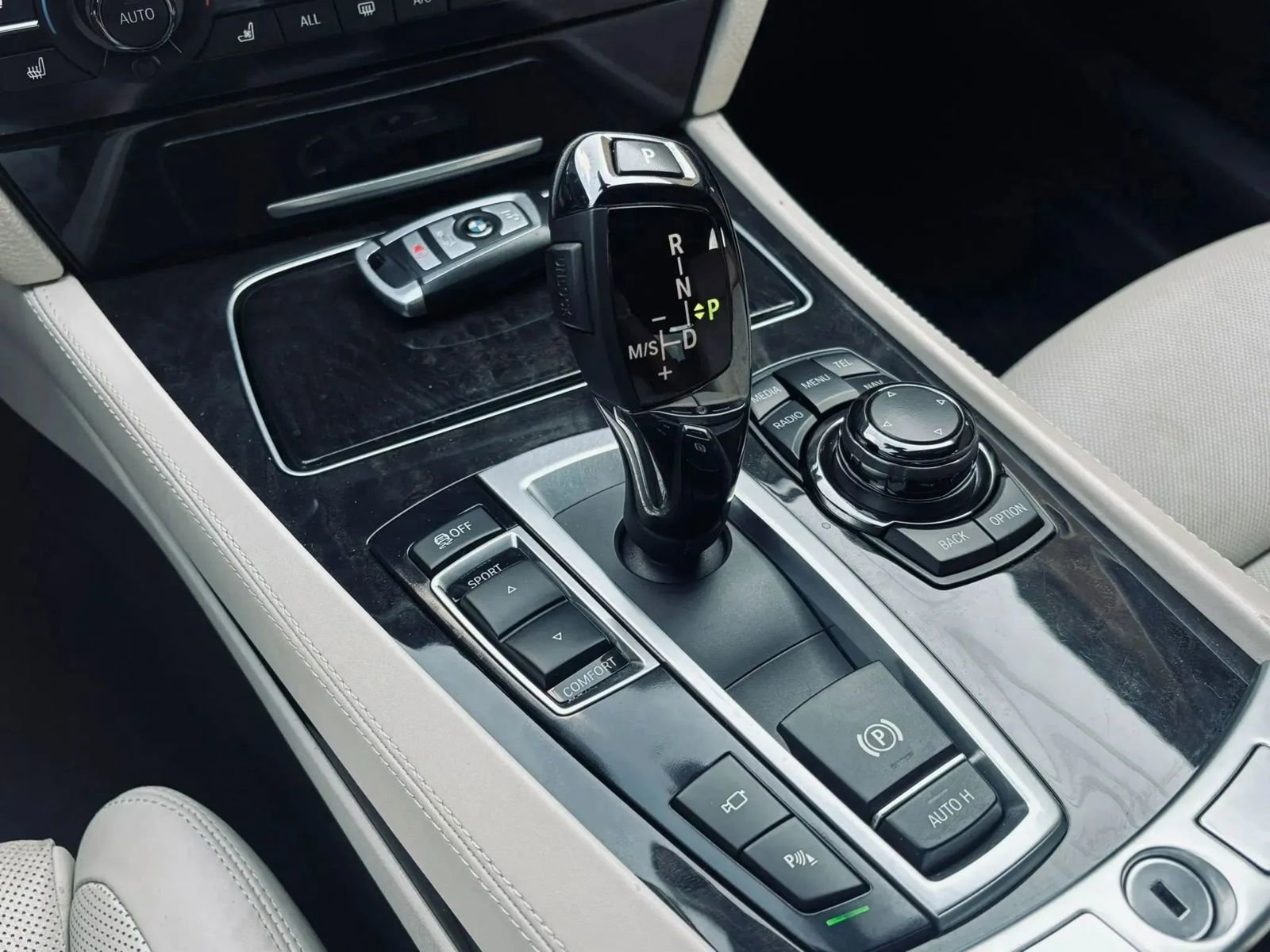 Used 2013 BMW 750Li image 20