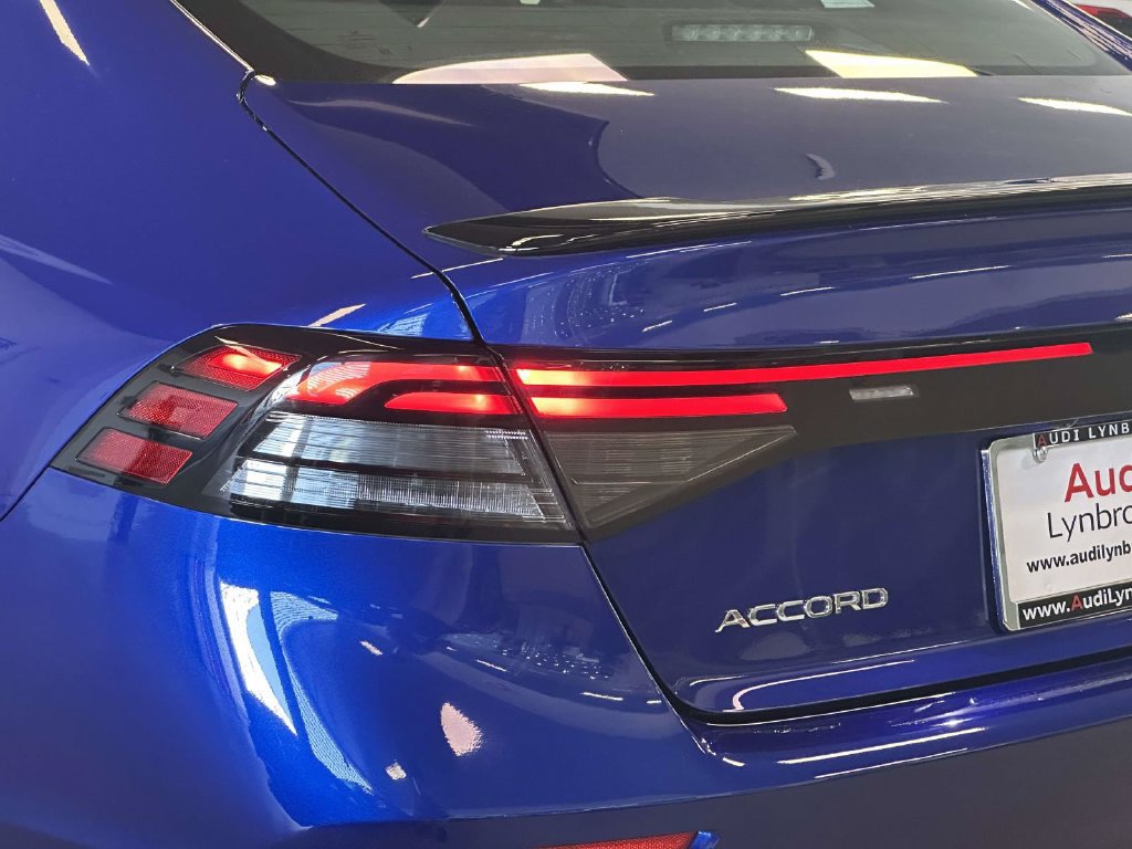 Used 2023 Honda Accord Sport image 12