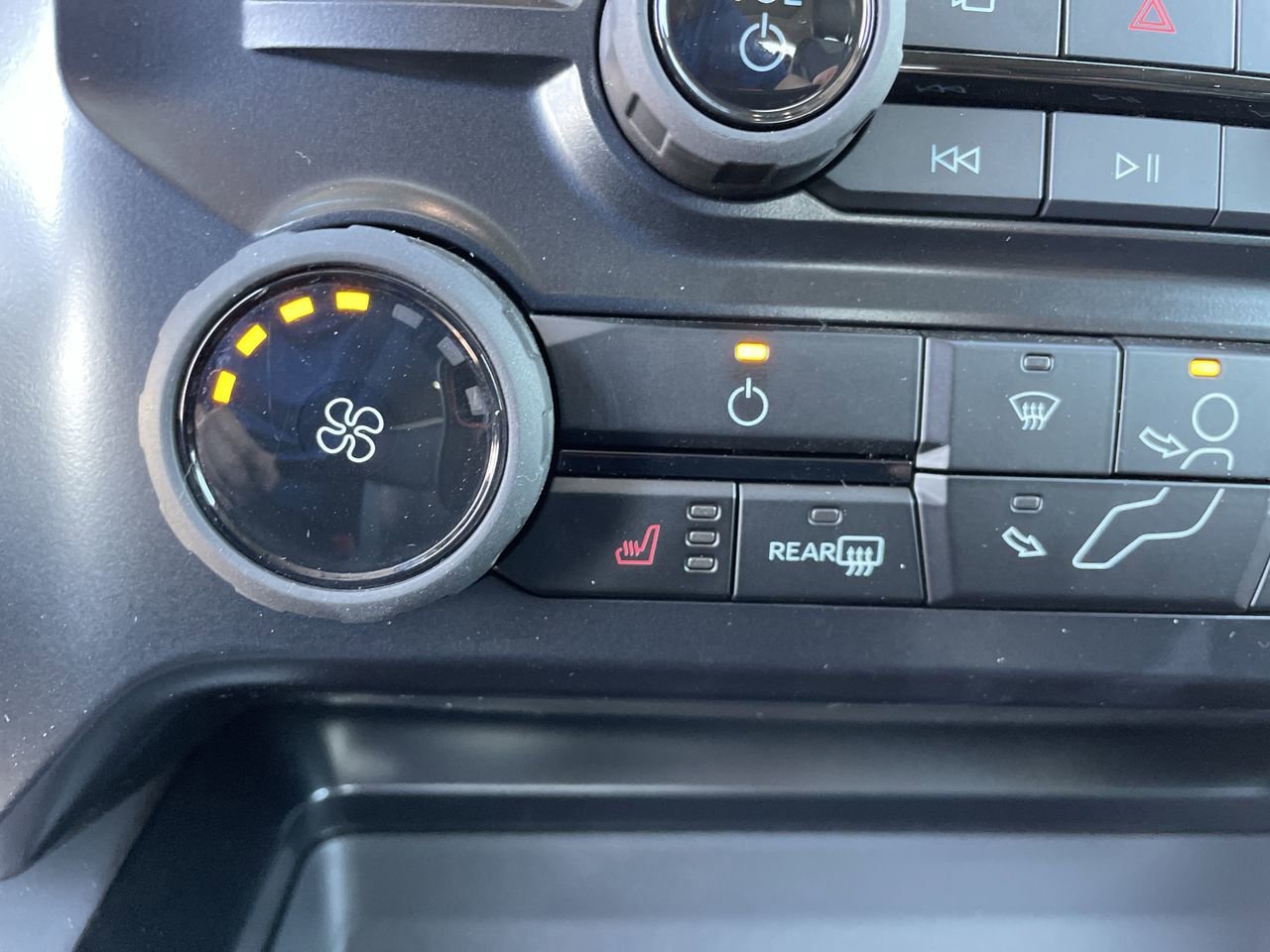 New 2026 Ford F250 XLT w/ XLT Premium Package image 28