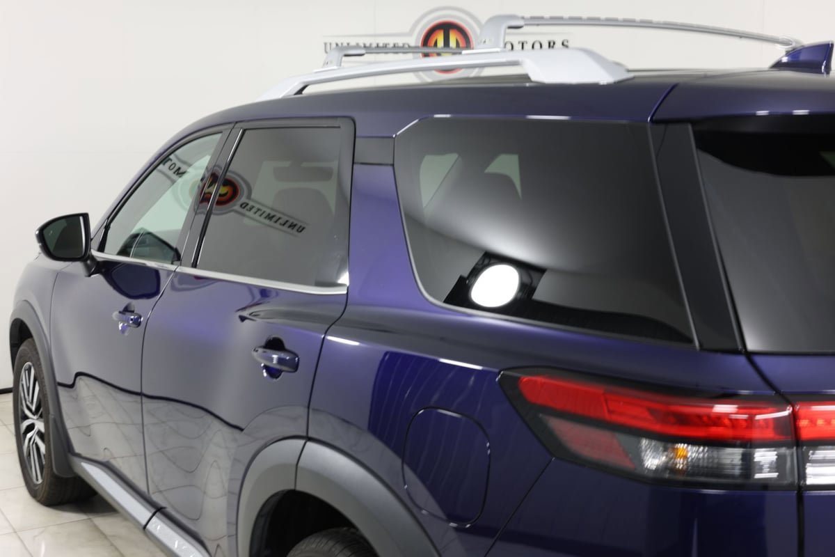 Used 2023 Nissan Pathfinder Platinum AWD/4WD image 50