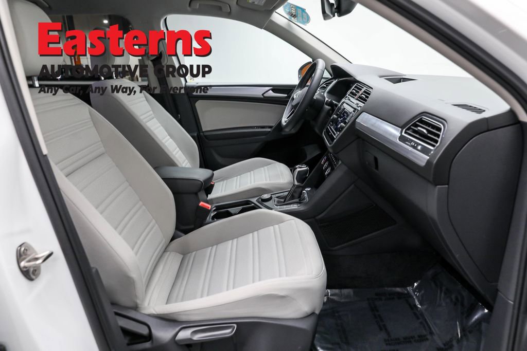 Used 2022 Volkswagen Tiguan S image 23
