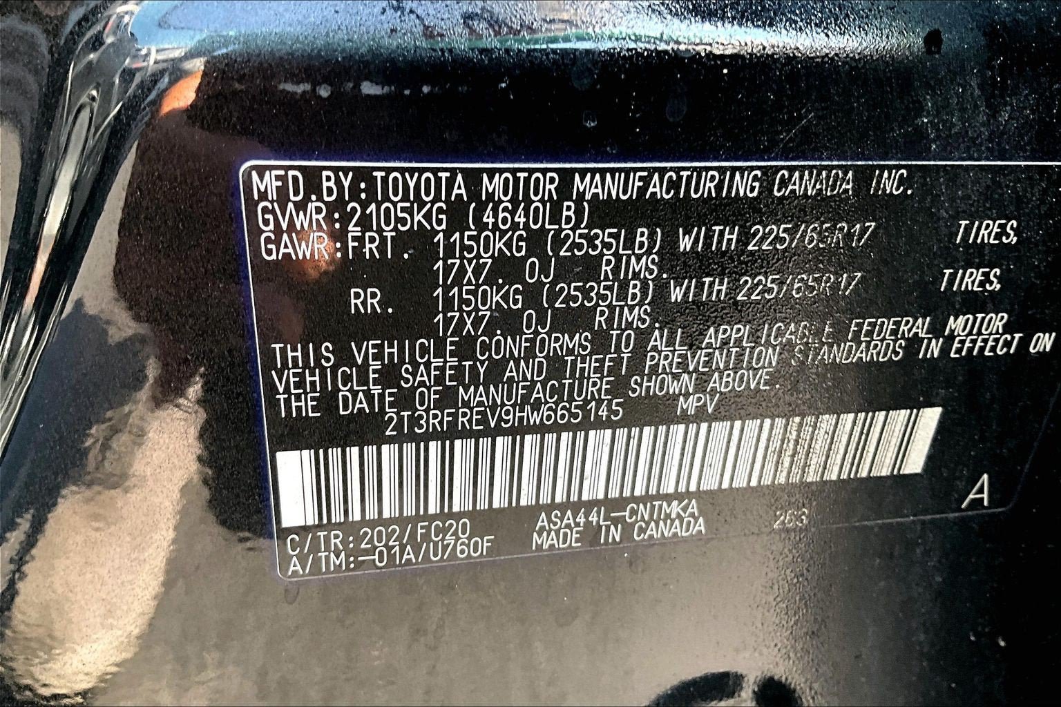 Used 2017 Toyota RAV4 XLE AWD/4WD image 30