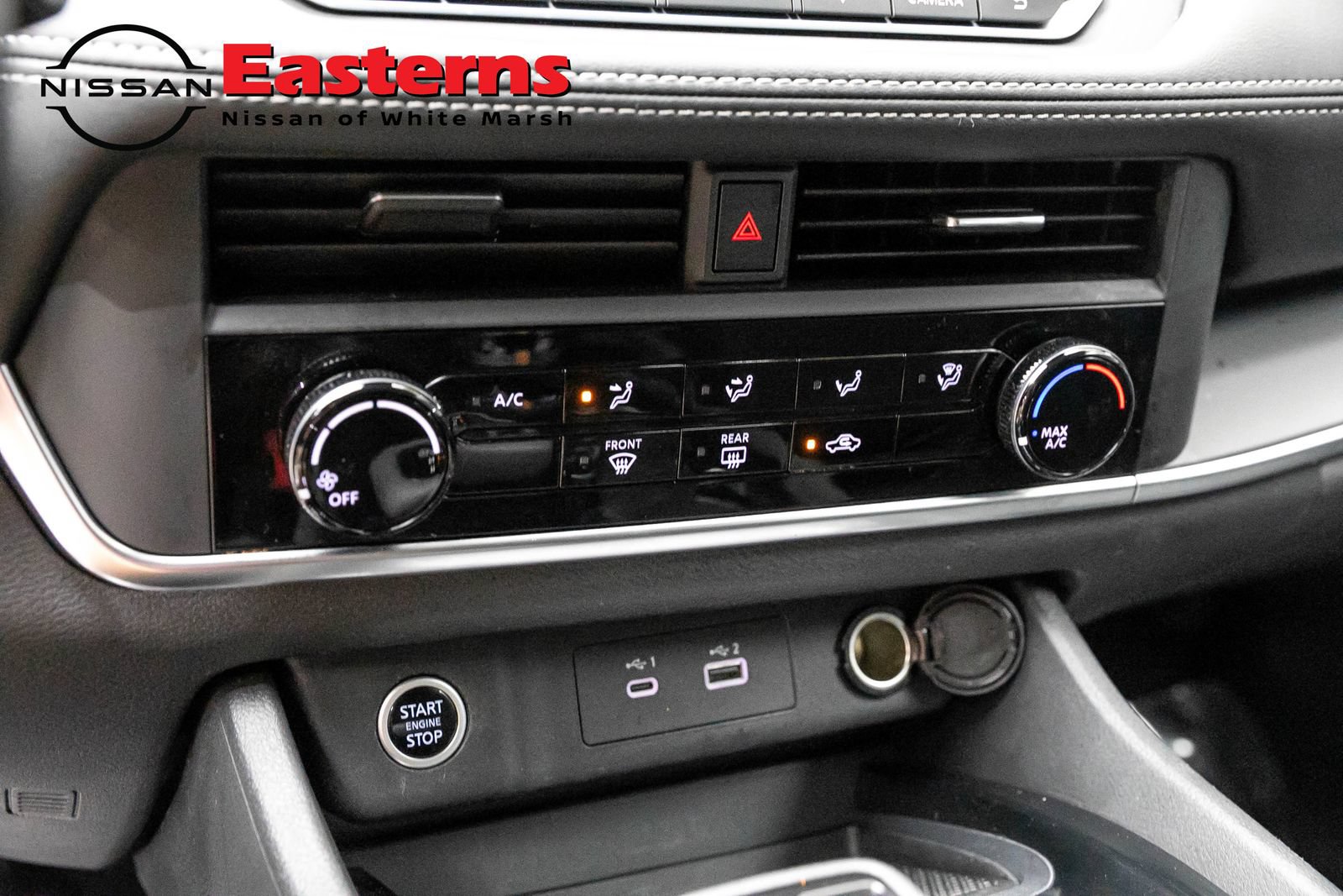 Used 2023 Nissan Rogue S AWD/4WD image 18