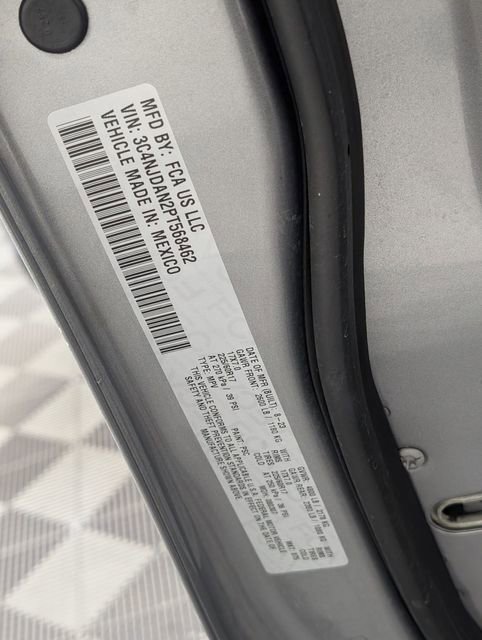 Certified 2023 Jeep Compass Sport image 34