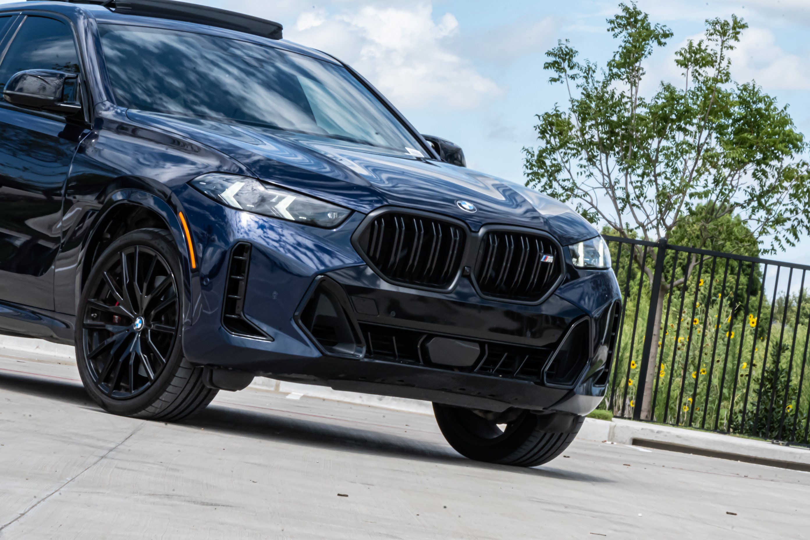 Used 2025 BMW X6 M60i AWD/4WD image 38