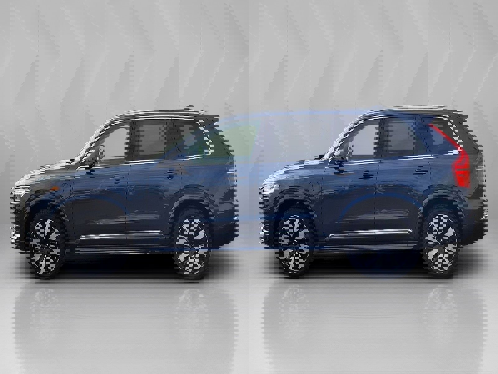 Certified 2024 Volvo XC90 T8 Plus image 7