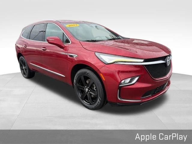 Used 2023 Buick Enclave Essence w/ Sport Touring Edition image 2