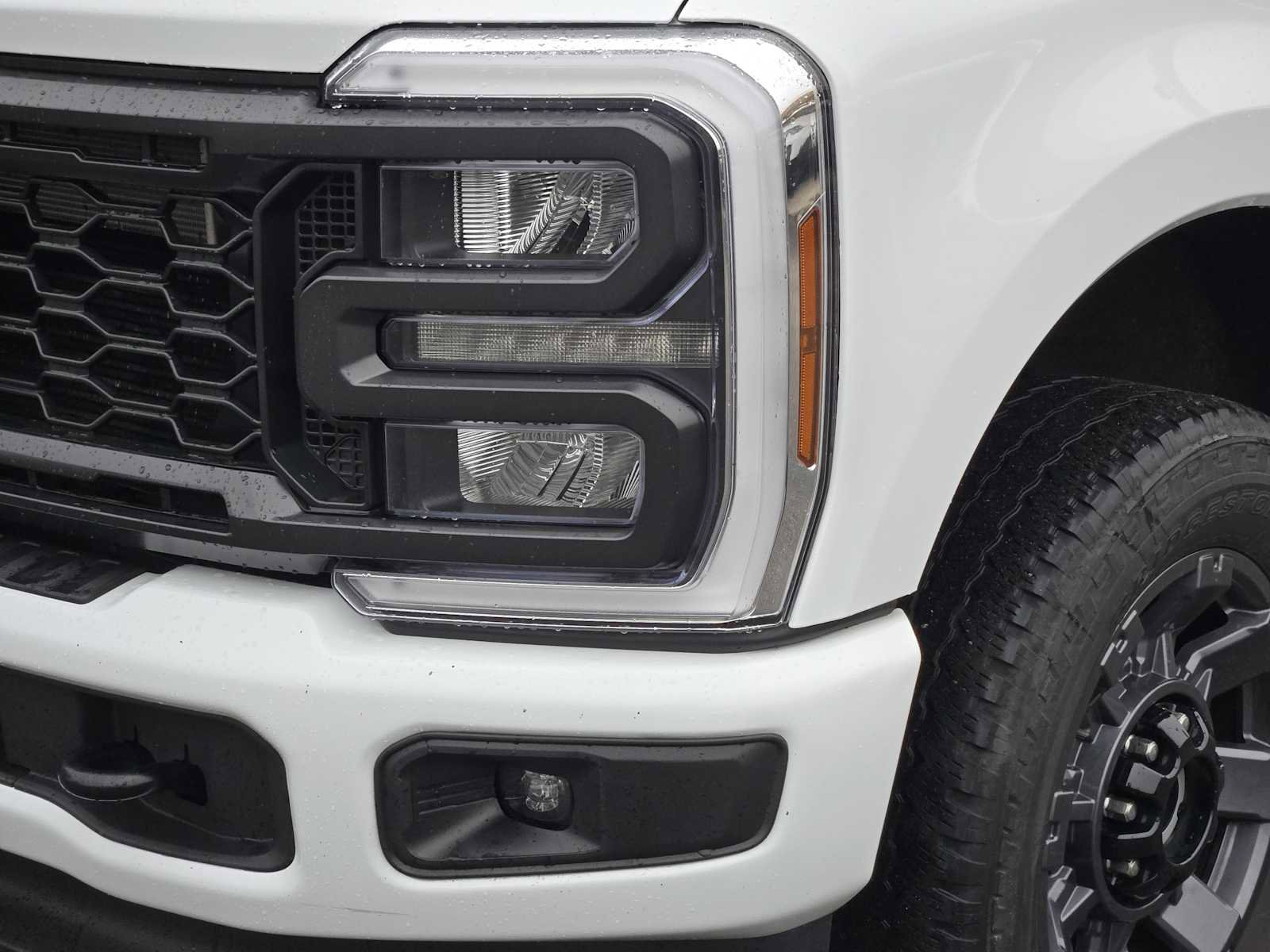 Used 2024 Ford F250 XL w/ STX Appearance Package AWD/4WD image 9