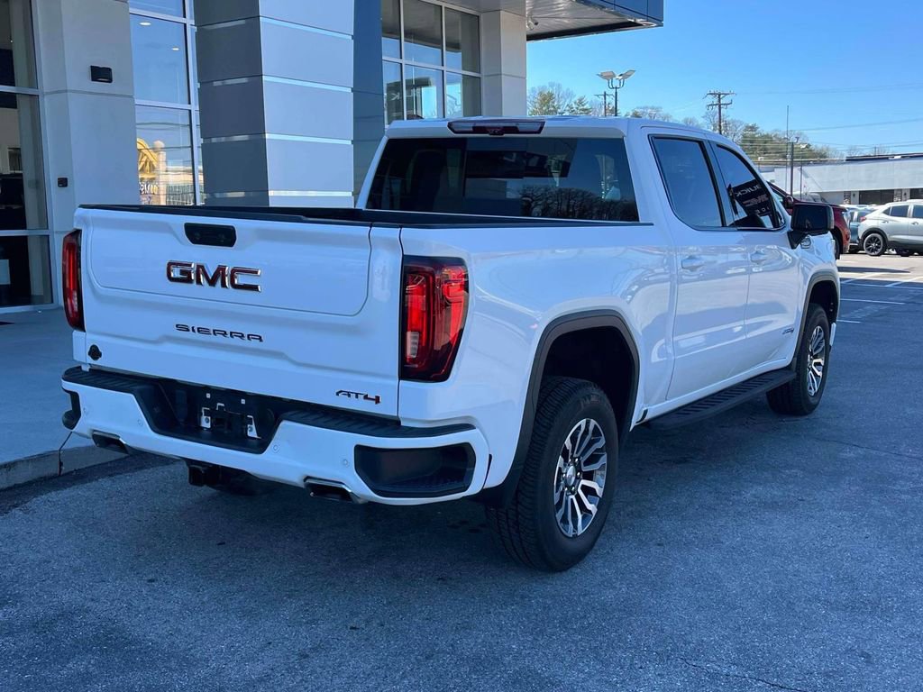 Used 2023 GMC Sierra 1500 AT4 w/ AT4 Premium Package AWD/4WD image 3