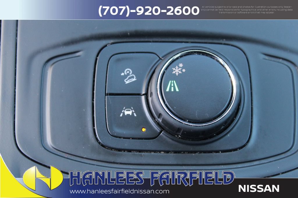 Used 2024 GMC Terrain SLE FWD image 17