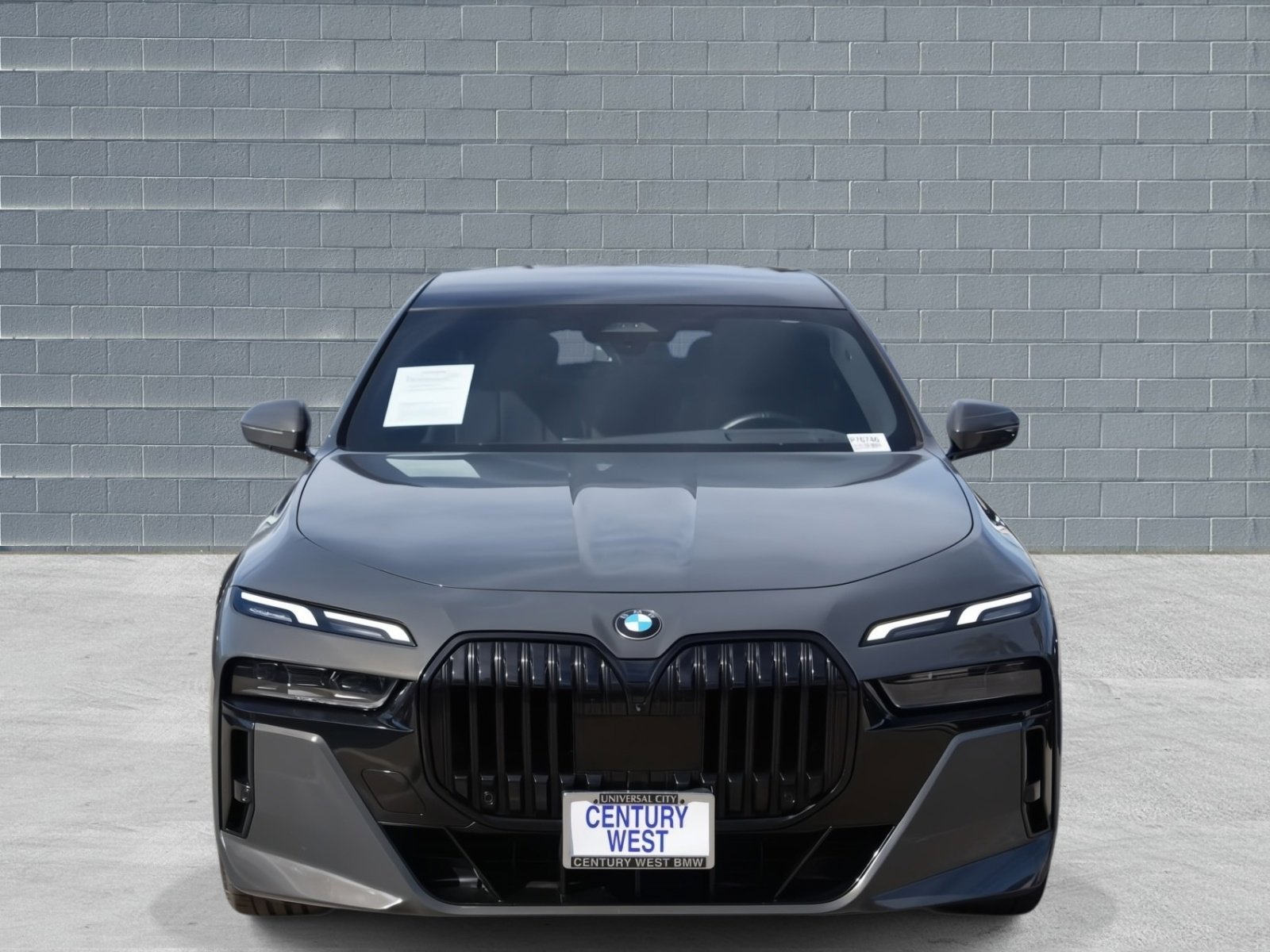 Certified 2023 BMW 740i 740i Sedan RWD w/ Parking Assistance Package image 2
