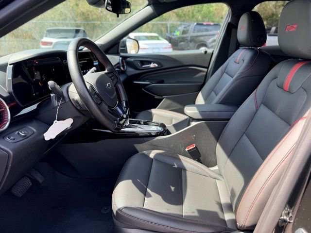 Used 2025 Chevrolet Trax RS w/ Driver Confidence Package FWD image 6