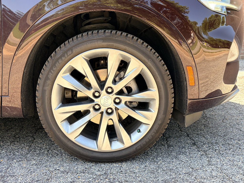 Used 2021 Buick Envision Avenir AWD/4WD image 9