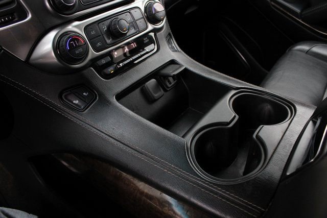 Used 2018 Chevrolet Suburban LT image 17