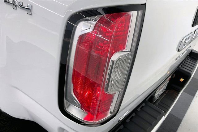 Used 2022 GMC Canyon Elevation image 30