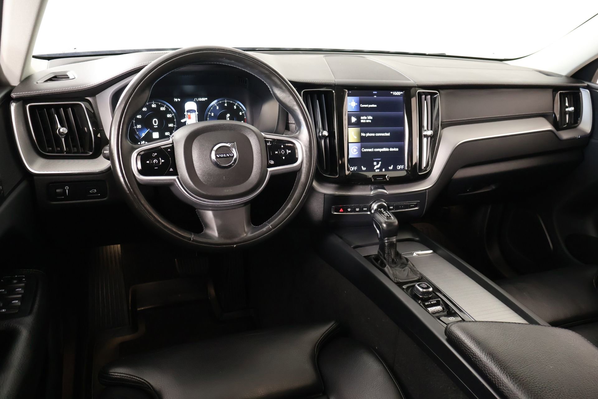 Used 2018 Volvo XC60 T5 Inscription w/ Convenience Package AWD/4WD image 2